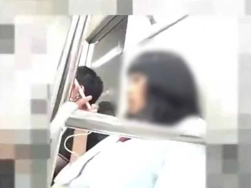 【盗撮動画】こういう生意気そうな制服娘が白の生パンだとなぜか興奮度倍増するパンチラあるある