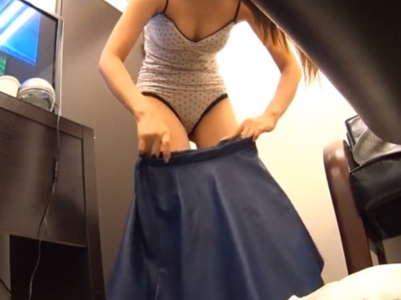 【盗撮動画】変態兄が実の妹の着替えを隠し撮り⇒ネットで拡散してしまった家庭内盗撮動画がこちら