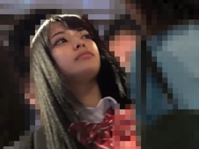 【盗撮動画】この黒髪正統派美少女JKがこれから乗る通学電車でめちゃくちゃに痴漢されるという事実...