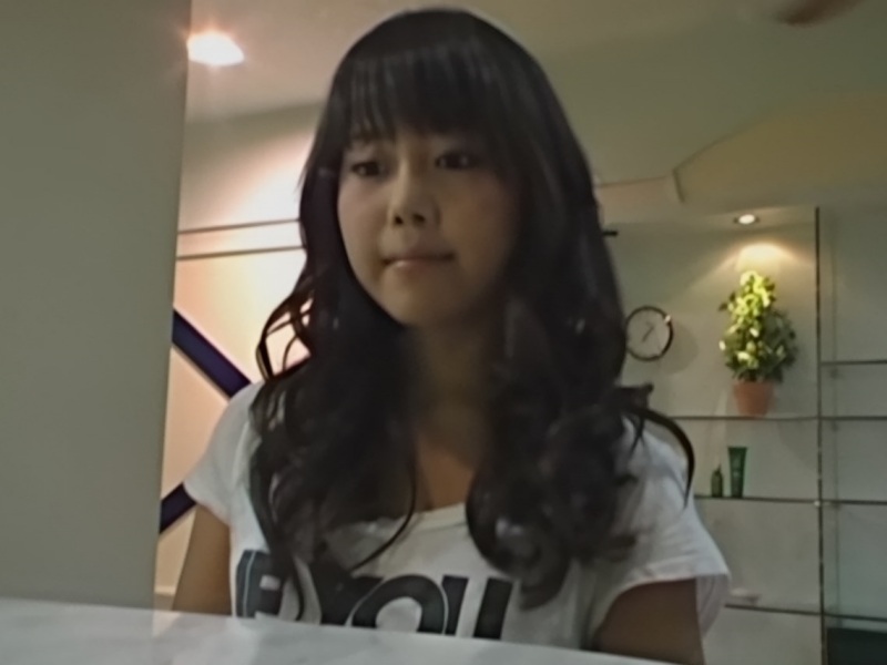 【盗撮動画】激カワ美乳ギャルさん、変態エステ店でオイルまみれにされ電マで強制アクメ