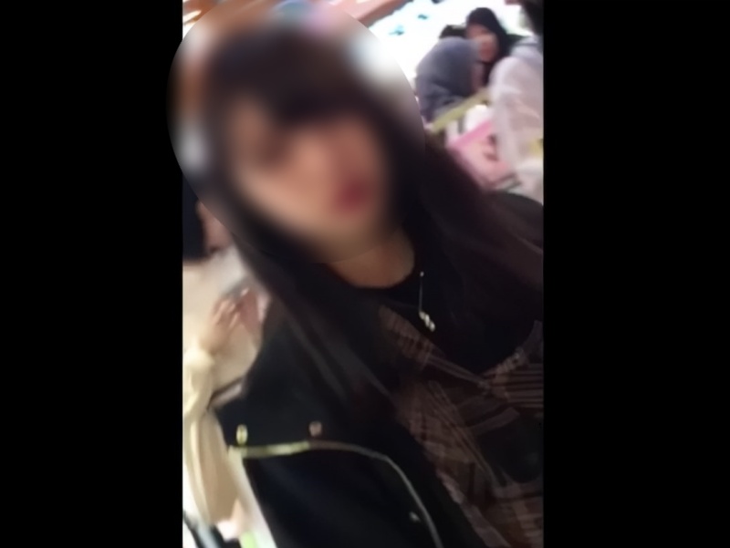 【盗撮動画】アイドル並みのルックスの特S級の私服女子生徒ちゃんがパンチラを盗み撮られるまでの一部始終