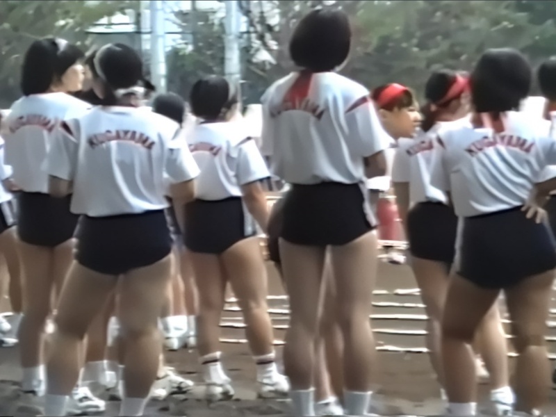 【盗撮動画】娘の運動会を見に来たパパ、ついエロ目線でブルマ娘を撮影してしまった結果
