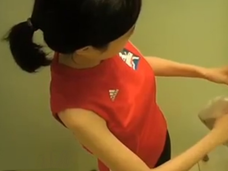 【閲覧注意】某スポーツクラブのシャワールーム盗撮。スレンダーなスポーツ女子が脱いだらすごいことに．．．