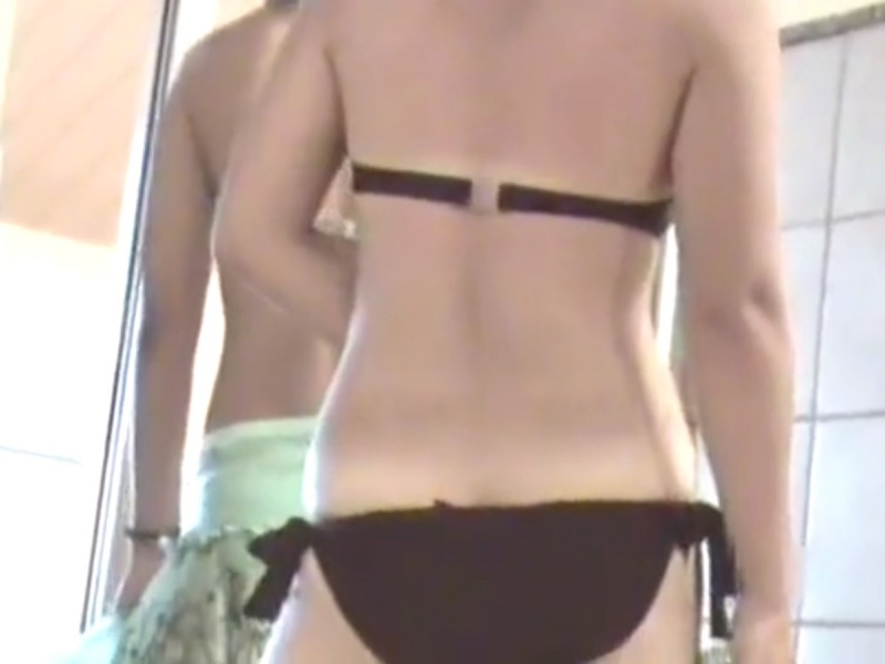【盗撮動画】ガチ注意！某スーパー銭湯で若いギャル達を中心に脱衣所から浴場内まで追跡盗撮