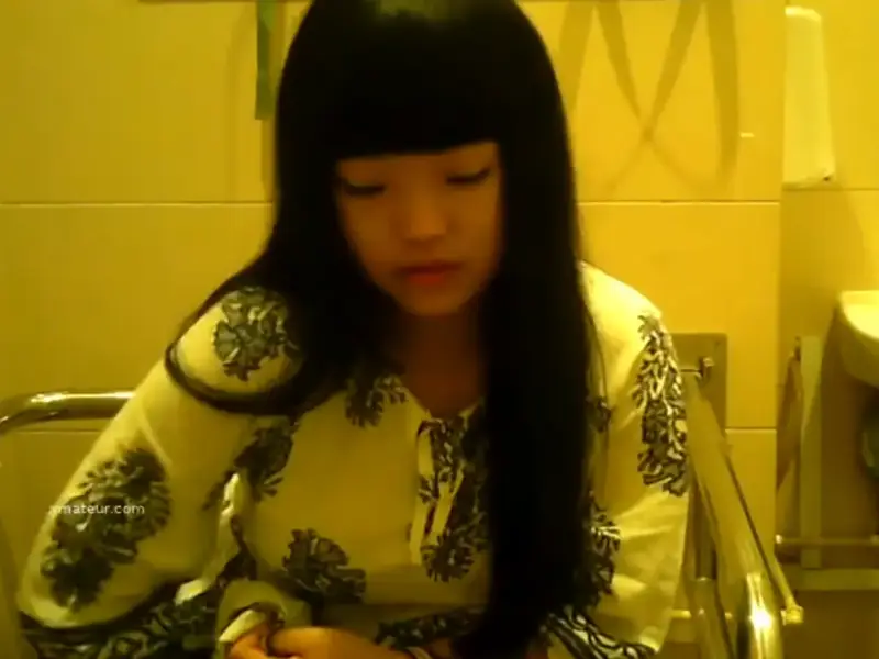 【盗撮動画】関係者による飲食店の女子トイレの隠し撮り、こうやって行われていた・・・