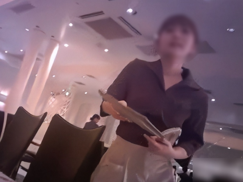 [Voyeur Video] Up-the-skirt footage of an innocent, cute student working part-time at a restaurant. You might not believe it, but this is the real deal...
