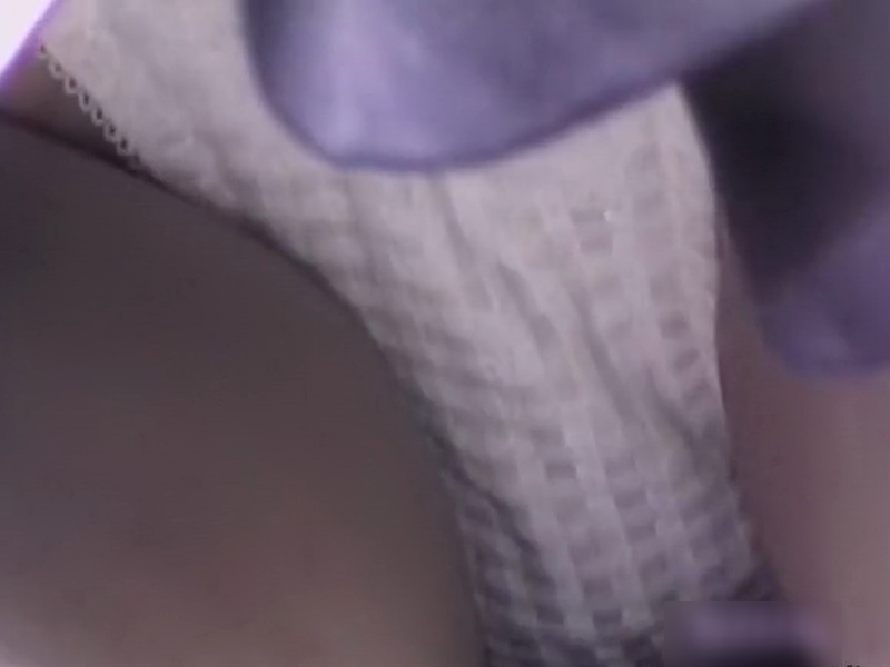 【盗撮動画】某学校の文化祭に潜入しミニスカJKのパンチラ乱獲！可能な限り接写してみた結果
