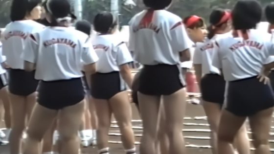 【盗撮動画】娘の運動会を見に来たパパ、ついエロ目線でブルマ娘を撮影してしまった結果