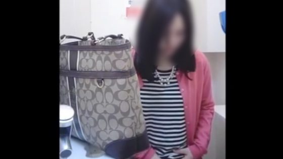 【盗撮動画】逮捕されたコンビニ店長の女子トイレ盗撮動画、ネットに出回ってしまう